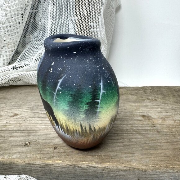 Native American Pottery Mini Pot Pottery Wolf Signed Ceder Mesa - Picture 2 of 5